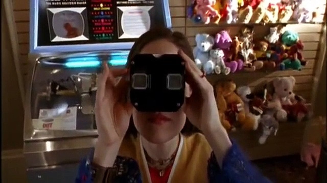 Wonderfalls S01E02 Pink Flamingos