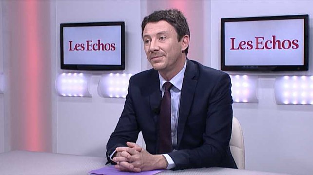 Dépenses publiques : Emmanuel Macron sur la même ligne que François Hollande ?