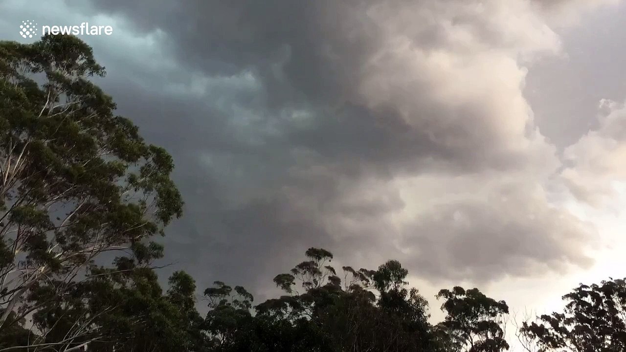 Severe lightning storm hits Sydney