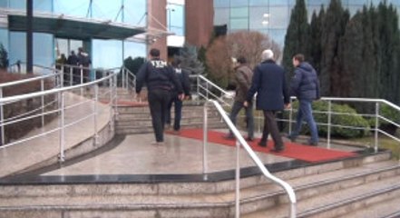 Polis Ekiplerinin Tübitak'a Giriş Anı Kamerada