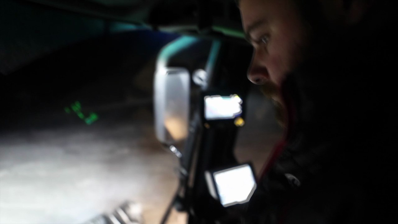 Sur les pistes de Châtel, le soir, dans la dameuse de Victor.