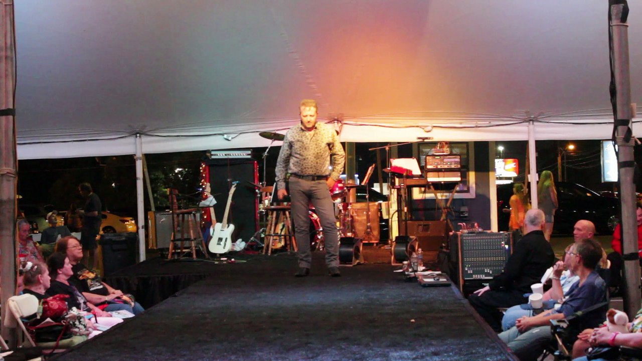 Colin Paul sings 'How Great Thou Art' Elvis Week 2014