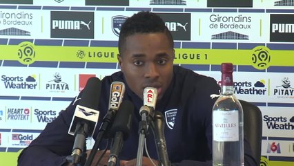 Download Video: Foot - L1 - Bordeaux : L'hommage des Girondins aux Ultramarines