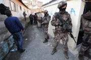 Özel Harekat Polisi Beyoğlu ve Şişli'de Uyuşturucu Avına Çıktı