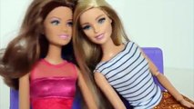 Barbie Leticia No Cinema e Barbie Gabi no Dia Do Julgamento!!! Em Portugues [Parte 35] Tot