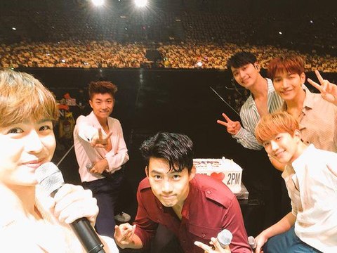 To. Thai Hottest From 2PM