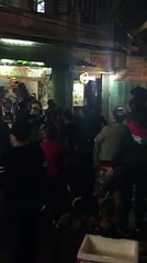 Bị fan vây kín tại điểm diễn, Sơn Tùng phải thoát thân bằng xe máy