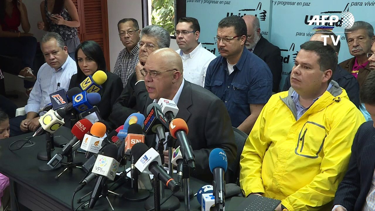 Oposición venezolana se reestructura para super...