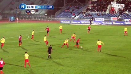 Ballon bien capté sur cette frappe