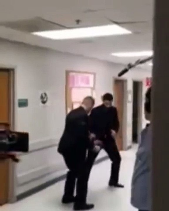 JEAN-CLAUDE VAN DAMME VS KRIS VAN DAMME - KILL'EM ALL