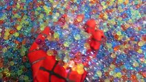 SPIDERMAN & FROZEN ELSA vs MINION ORBEEZ BATH EXPLOSION! w/ Spidergirl & Joker Colored Bal