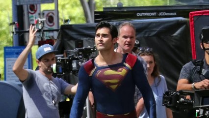 SUPERGIRL Comic Con 2016 Panel (Part 1) - Melissa Benoist, Tyler Hoechlin, Season 2