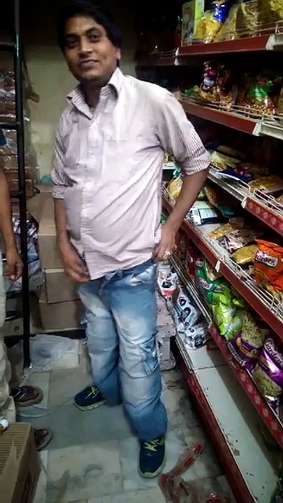 Thief Caught In Super Market