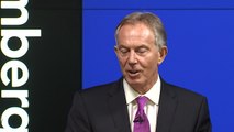 Tony Blair llama a los británicos pro UE a luchar contra Brexit