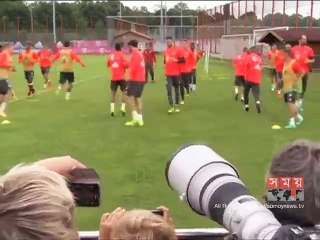 আলাদা ম্যাচে মাঠে নামছে জার্মান জায়ান্ট বায়ার্ন এবং ডর্টমুন্ড