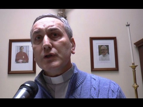 Napoli - I bambini dello spaccio tolti ai genitori, la protesta di padre Giuseppe (17.02.17)