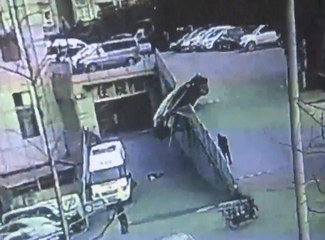 Mother saves son from falling sedan