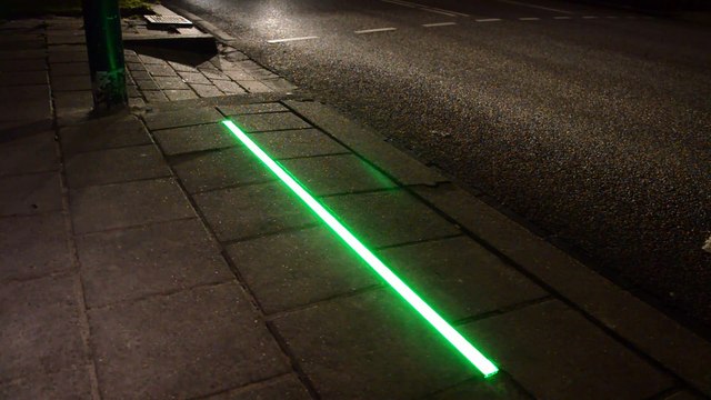 Des feux rouges spéciaux installés aux Pays-Bas pour les accros au téléphone