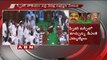 Trust Vote Violence in TN Assembly | DMK MLA's Gherao Speaker, Chairs Broken, Mikes Thrown