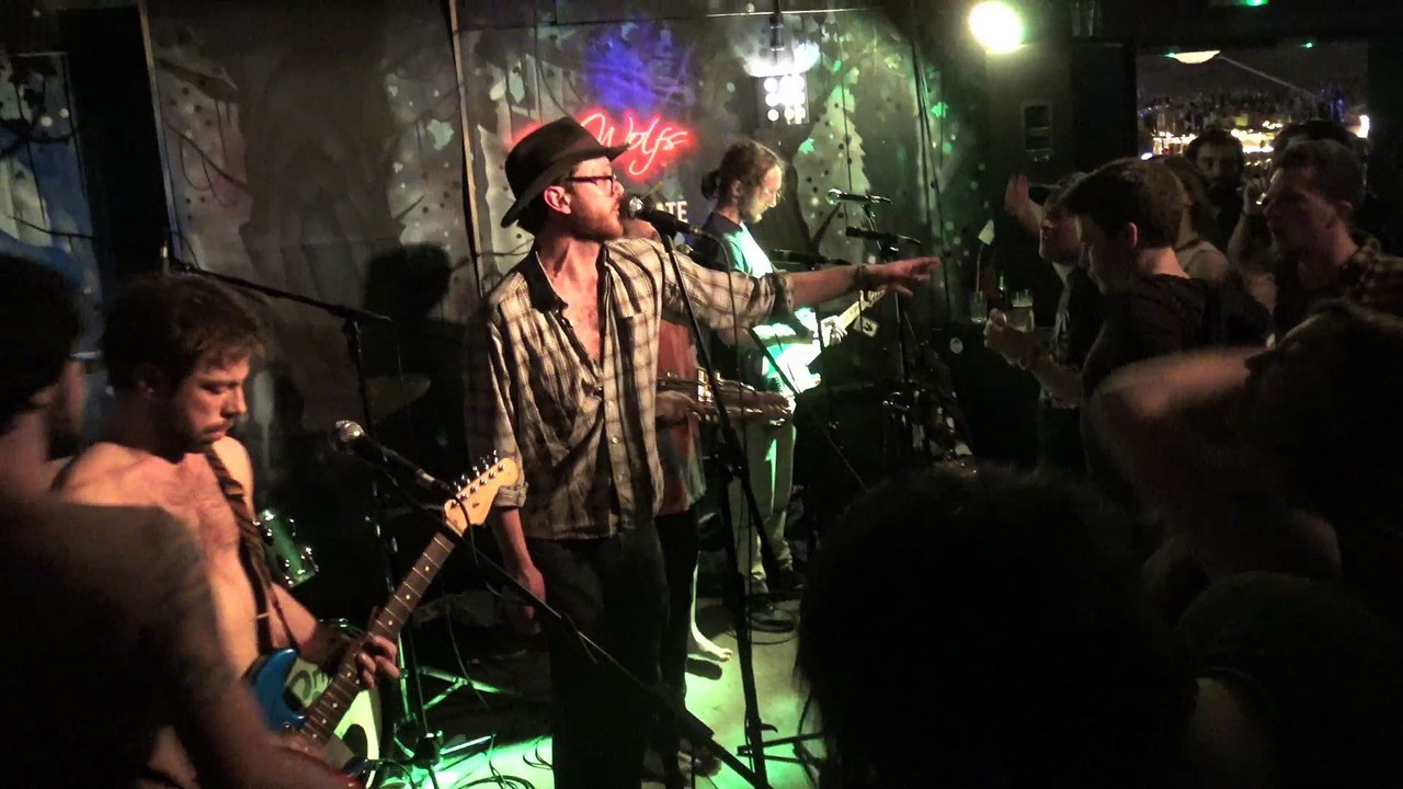 17-02-17 at Mr Wolf's Crinkle Cuts pt 1