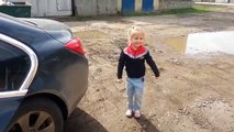 VLOG Милая девочка 1 год от Души танцует Лезгинку 2016 lezginka Armenian girl child