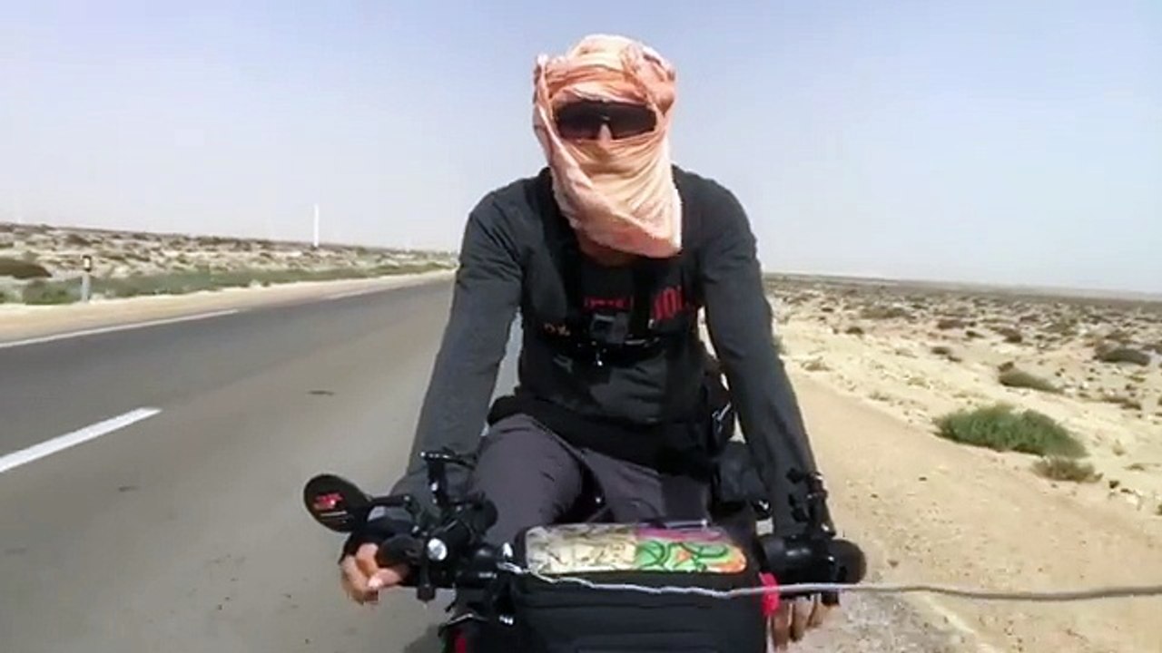 Travellers  (Sahara çöllerinde gezgin bir Türk)