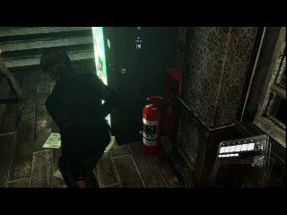 (Bonus) Resident Evil 6 LEON tries to break the fire extinguisher with incendiary granades