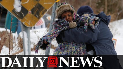 Nine People, Including Four Children, Escape U.S. Border Patrol