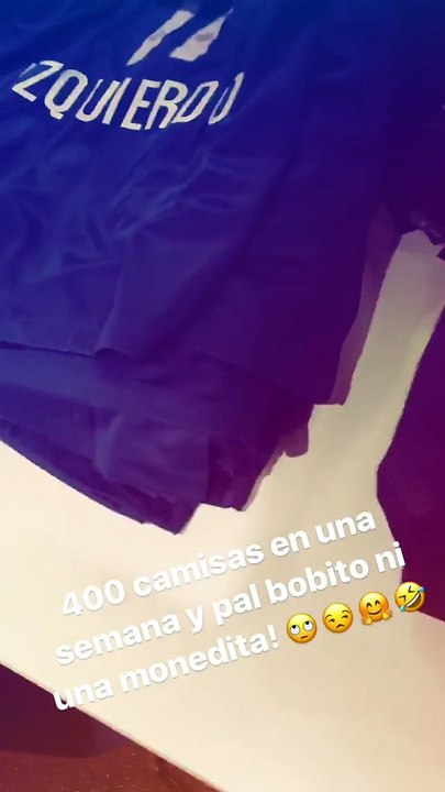 Izquierdo moet 400 shirts signeren en is daar niet zo blij mee