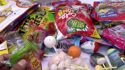 LEARN COLORS with A lot of Candy Chupa Chups Lollipops Party in My Tummy