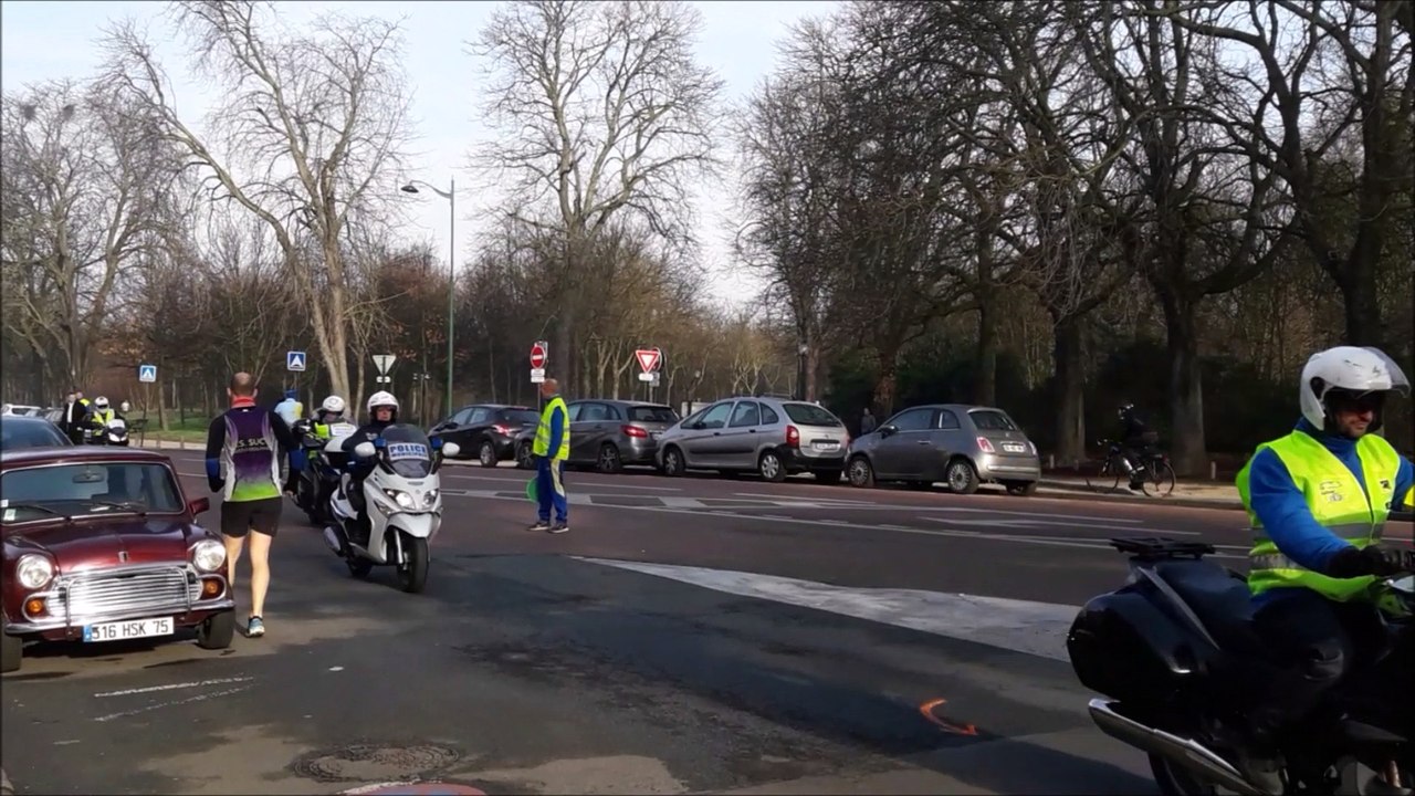 Passage 2ème boucle Poussins/Poussines le 19/02/2017 Les Foulée Charentonnaises
