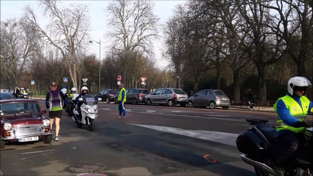 Passage 2ème boucle Poussins/Poussines le 19/02/2017 Les Foulée Charentonnaises