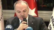 Izmir Bilim, Sanayi ve Teknoloji Bakanı Faruk Özlü, Ege Sanayicileri ve Işadamları Ile Görüştü