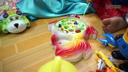 Police baby quod Spiderman, Frozen Elsa, Joker, Catwomen escape Fun Superheroes