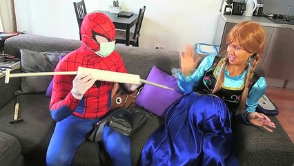 Pregnant Rapunzel vs Pregnant Frozen Elsa! w/ Spiderman Doctor & Spiderbaby Quadruplets Su