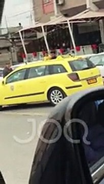 Vëllai rreh keq të motrën në mes të rrugës