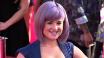 Kelly Osbourne shares Sexy Bikini.....