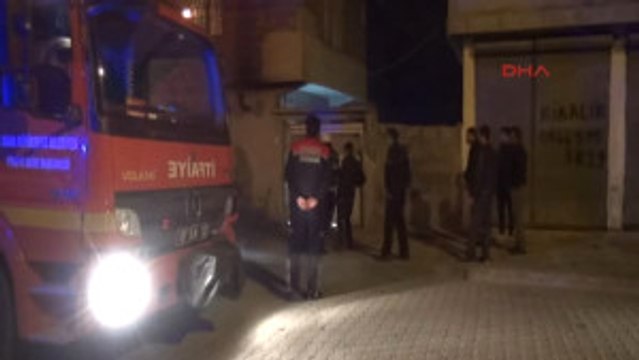 Adana Cinayet Zanlılarının Anne ve Ağabeyinin Yaşadığı Ev Kundaklandı