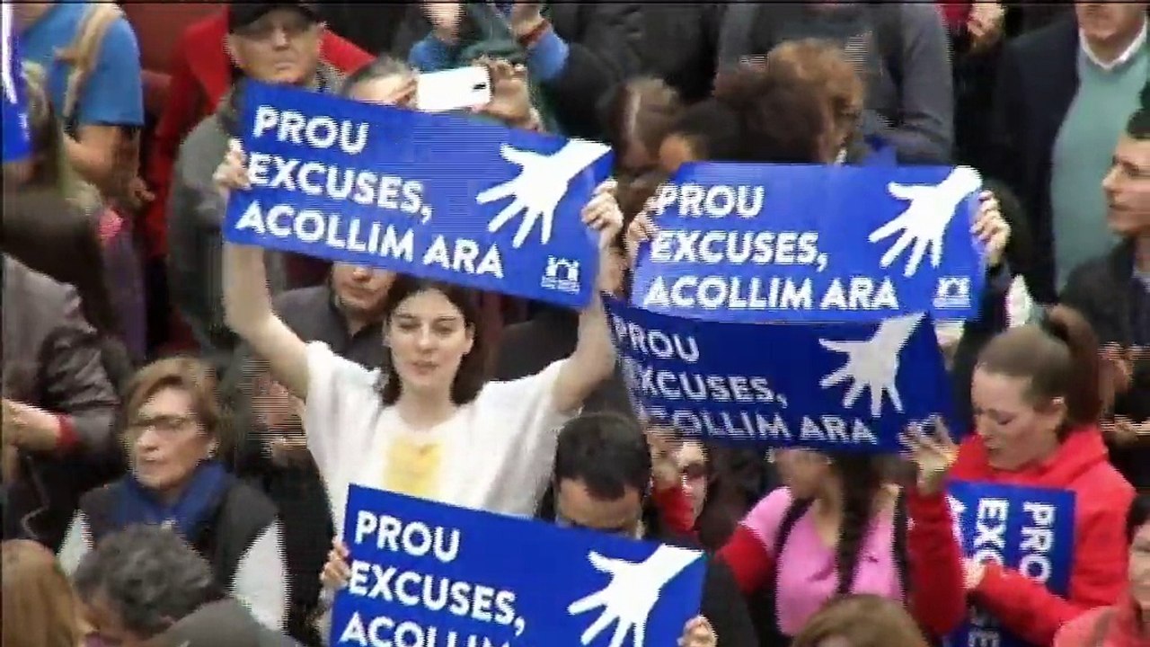Près de 160 000 personnes manifestent à Barcelone pour accueillir des réfugiés en Espagne