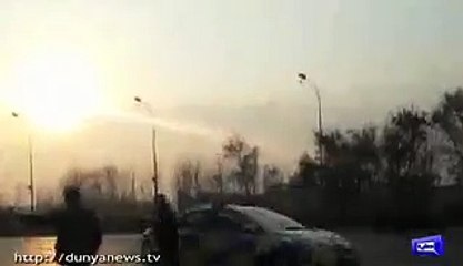 Police arrest three after chasing car on Peshawar motorway