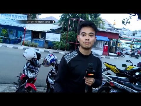 Reza SMASH buka garage sale