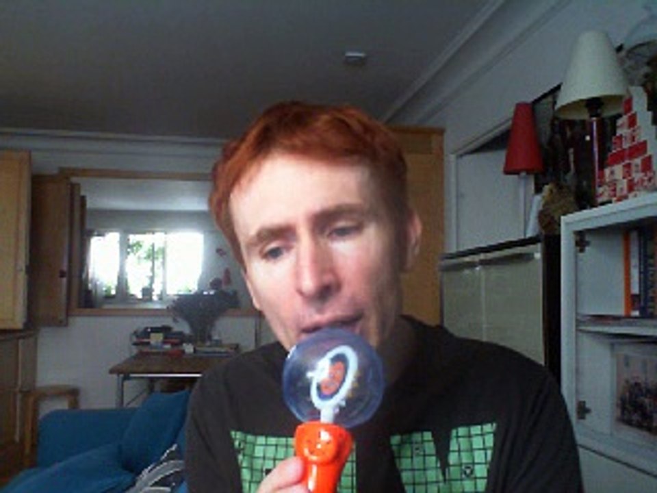 Wiwi égratigne "whine up" de Kat DeLuna & Elephant Man