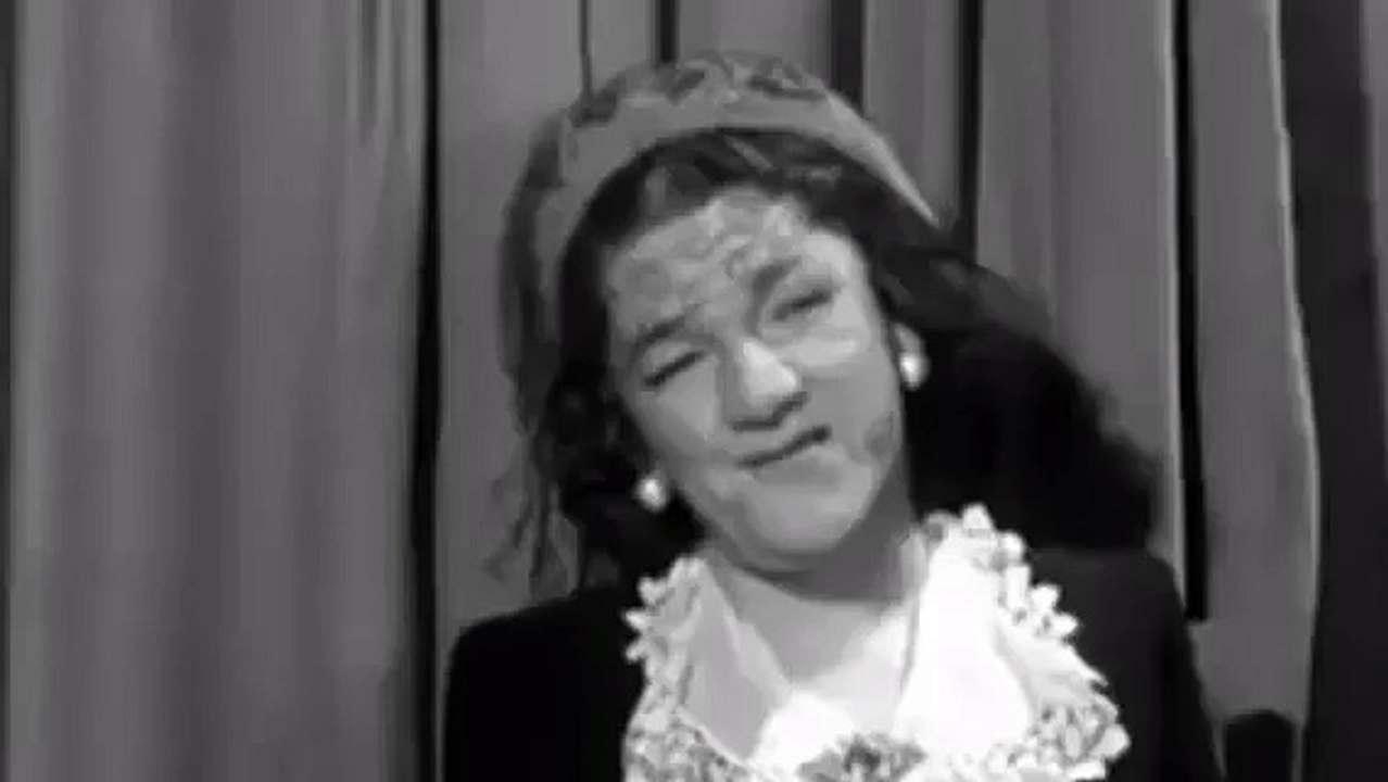 Shemp's Dream Girl?