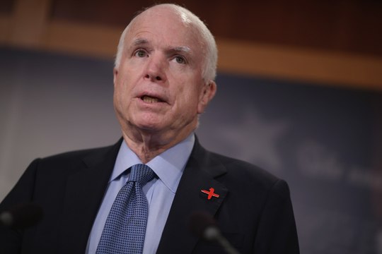 John McCain criticizes Trump: 'That's how dictators get started'