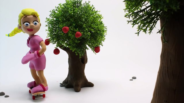 Elsa Frozen and Spiderman They fight in the bathtub Frozen Play Doh Cartoon Stop Motion