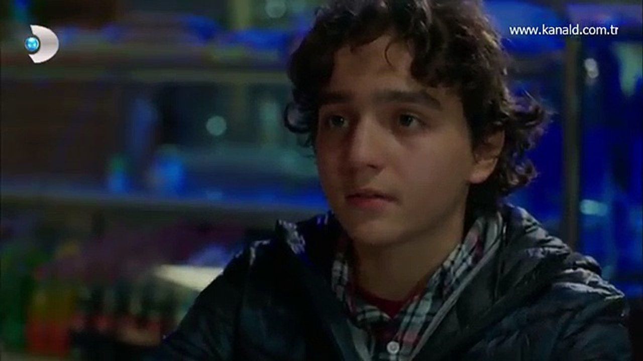 Poyraz Karayel 74. Bölüm - İsa, Taş Kafayı bıçaklıyor!