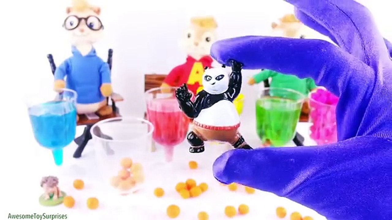 Учим цвета с Элвин и бурундуки фильм глинистой слизи и разработанная Наедаться точками игрушки сюрпризы