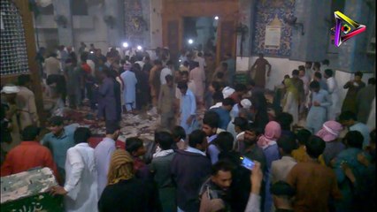 Sehwan Shareef inside darbar Blast video(18+)