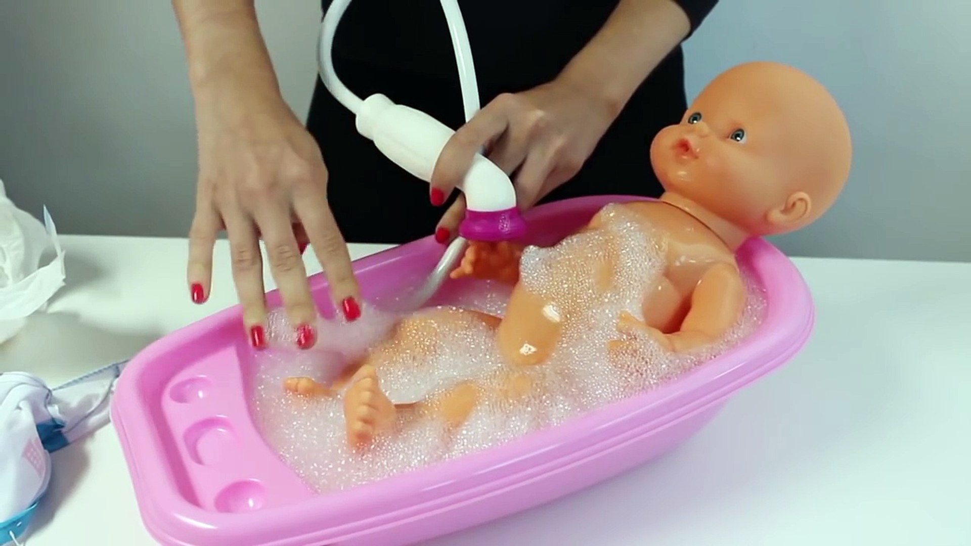 Nenuco Baby Doll Baño Gumball Sorpresa Juguetes Recién Nacidos, A La Del Baño Del De Juguete - Vidéo Dailymotion