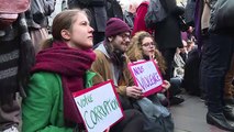 Manifestation  Paris contre la corruption des lus politiques